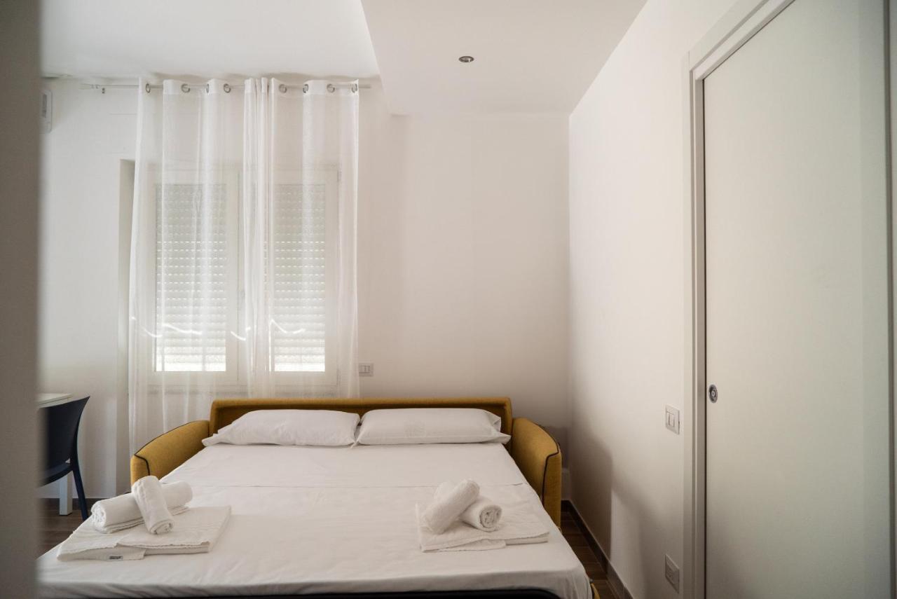 Salerno Center Suites Bagian luar foto