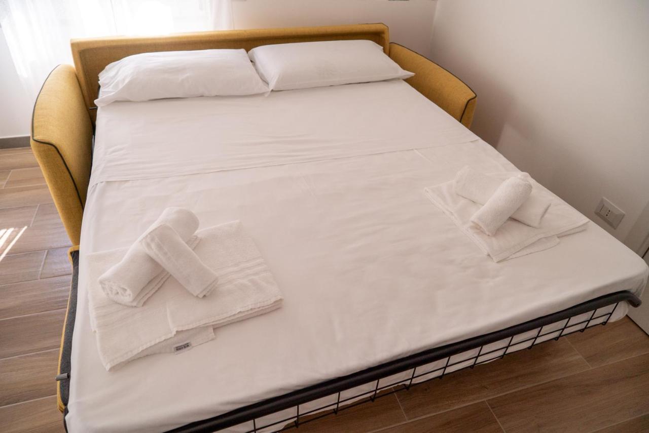 Salerno Center Suites Bagian luar foto