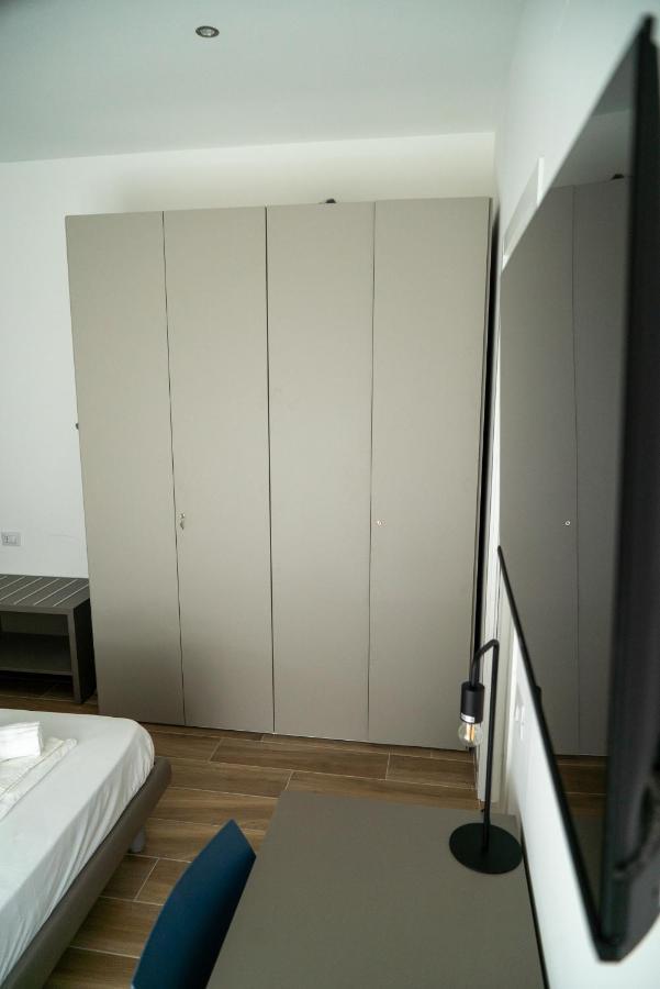 Salerno Center Suites Bagian luar foto