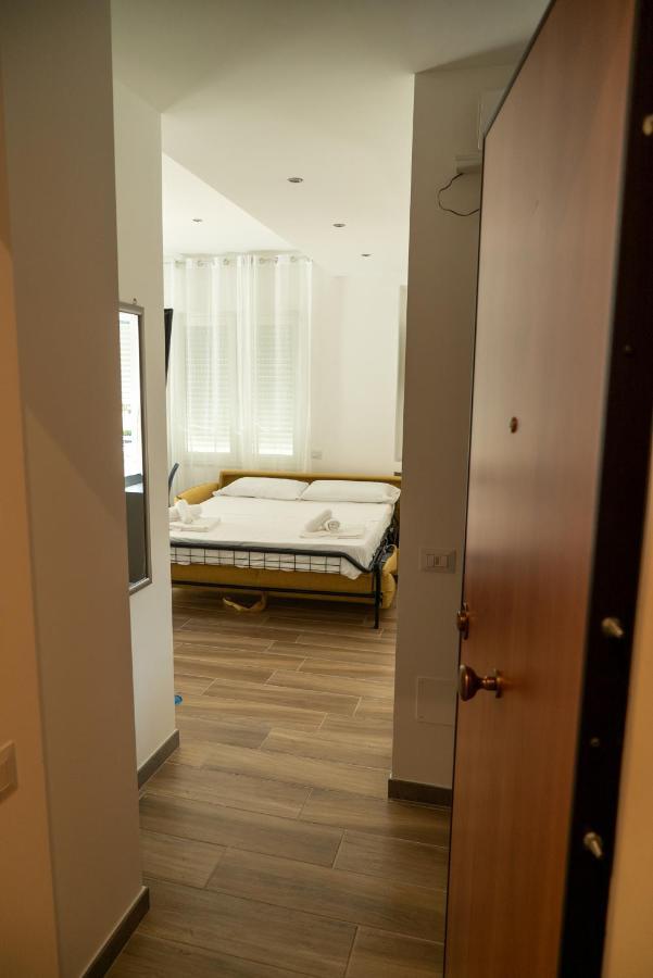 Salerno Center Suites Bagian luar foto